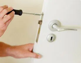 Yorba Linda Locksmith Yorba Linda, CA 714-933-1270 - 19a-Locksmith-Service
