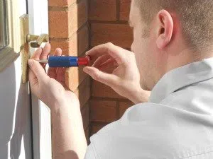 Yorba Linda Locksmith Yorba Linda, CA 714-933-1270 - 7a-Broken-Key-Extraction